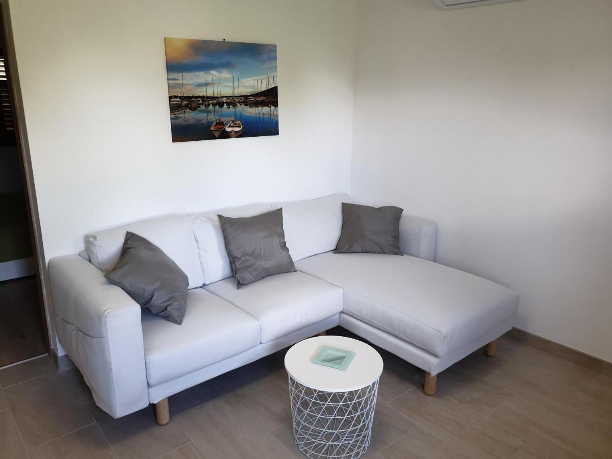 Apartments Stella Apsyrtides Osor Luaran gambar