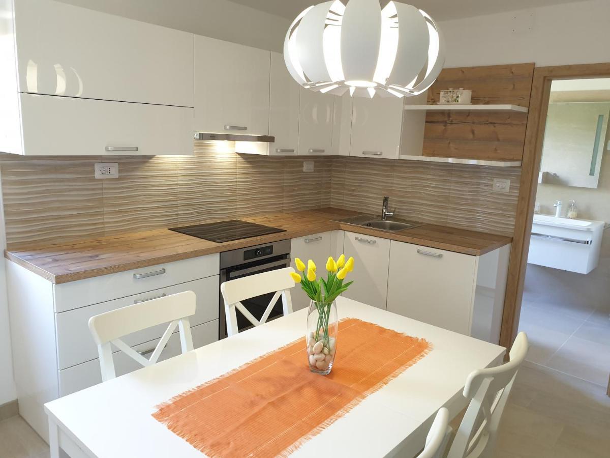 Apartments Stella Apsyrtides Osor Luaran gambar